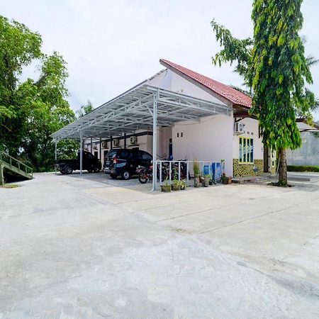 Oyo 90263 Hotel Diva Golf Bengkulu Eksteriør bilde