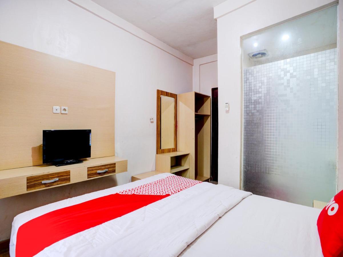Oyo 90263 Hotel Diva Golf Bengkulu Eksteriør bilde